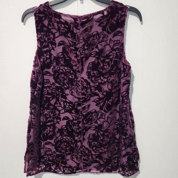 White House Black Market NEW Sleeveless Purple Velvet Burnout Blouse Top Size 2 - Picture 8 of 8